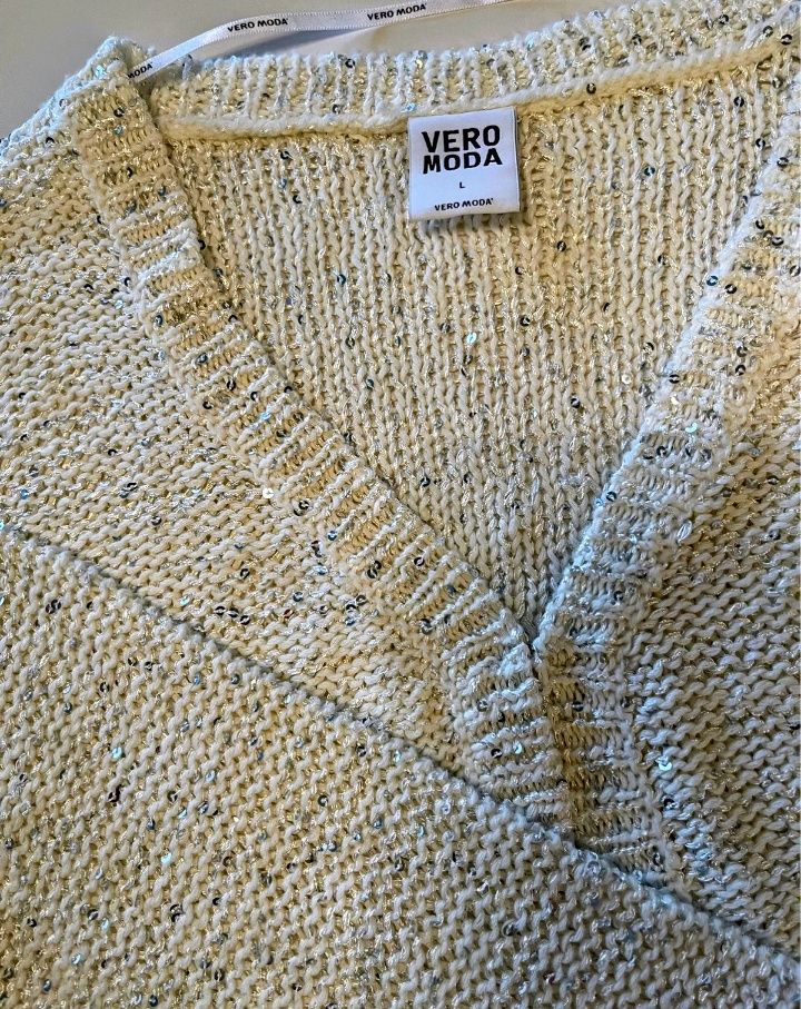 Sweter błyszczący