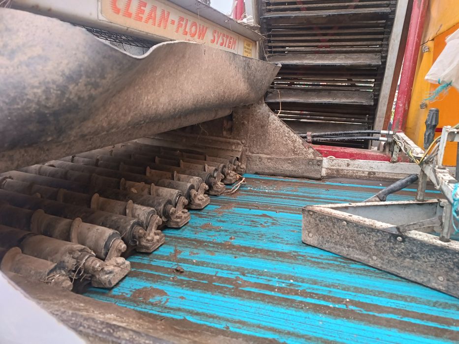 Kombajn Reekie Clean-Flow 2000 do ziemniaka buraka