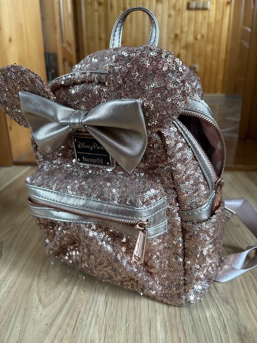 Рюкзак для дівчинки розового кольору