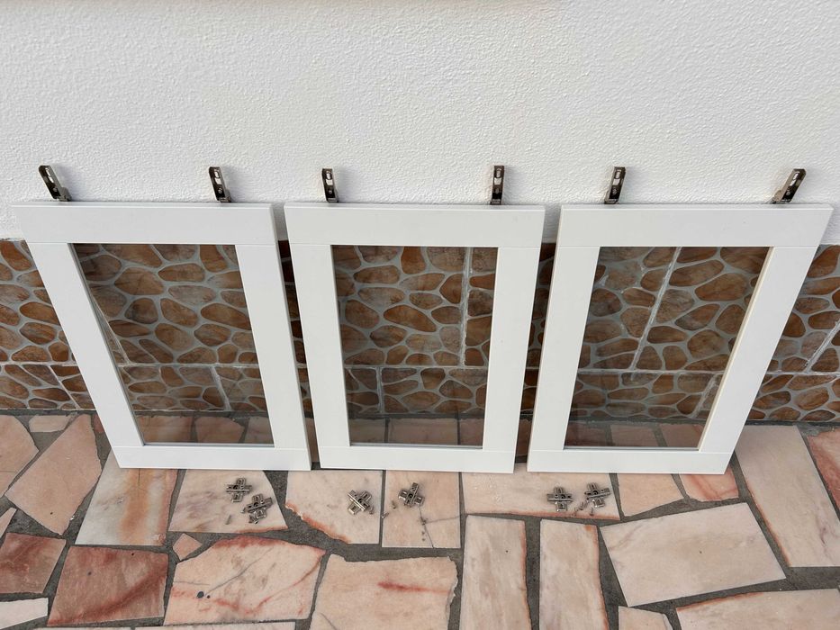 3 portas IKEA VÄRD madeira branco e vidro transparente 60x40 cm