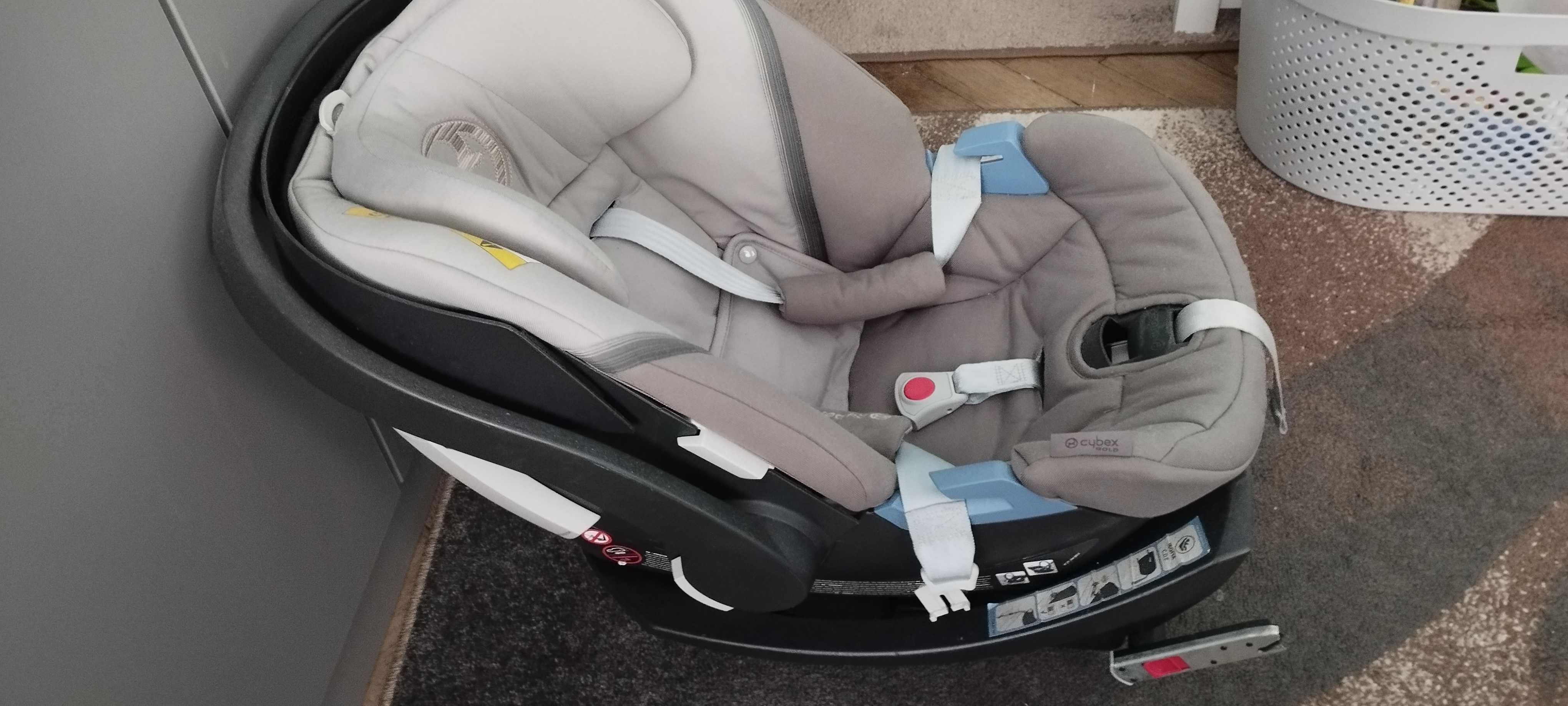 Nosidło cybex z ISOFIX.