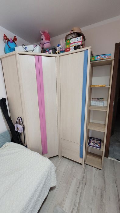 Szafa narożna + bieliźniarka + regał