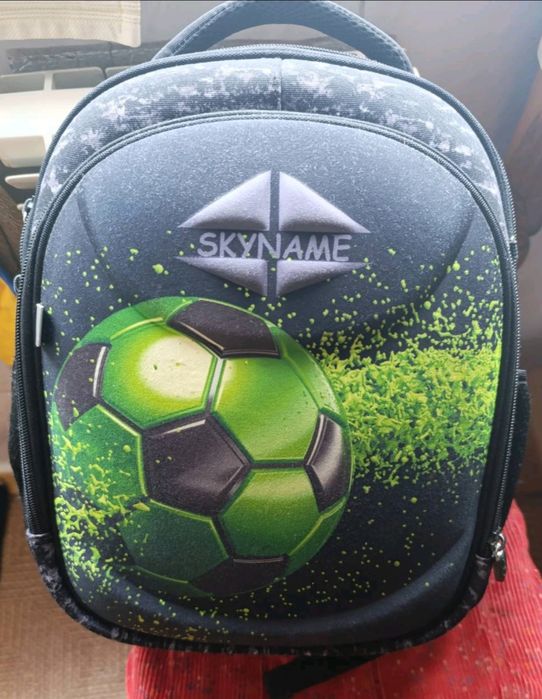 Продам школьный рюкзак