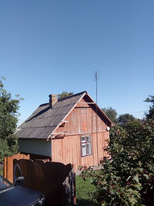 Продаж земельної ділянки з будинком