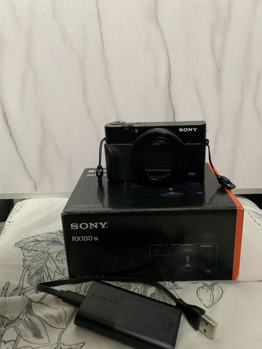 Sony RX100 VII – Stan idealny, jak nowy! + szkło ochronne na ekranie