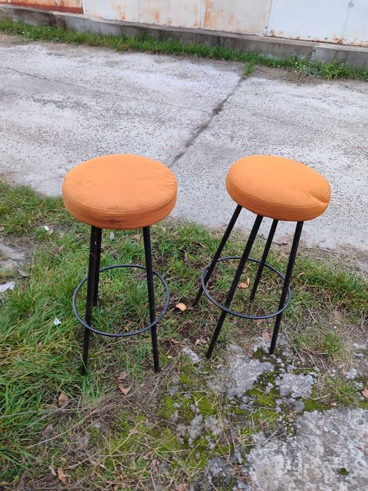 Барные стулья в.