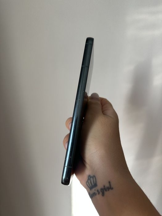 Samsung s22 8/128 2sim