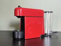 Nespresso Essenza Plus – czerwony ekspres do kawy