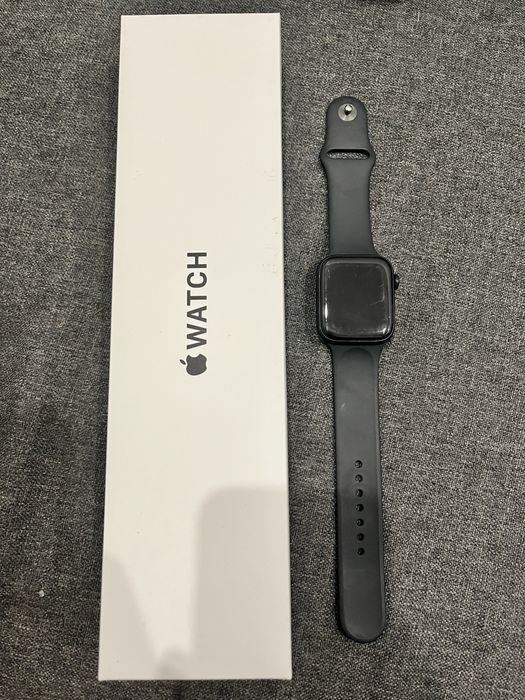 Apple Watch SE 2 44mm GPS - Saude Bateria 94% - Como Novo!