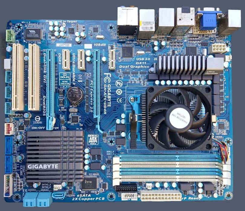 комплект FM1+ Gigabyte GA-A75-UD4H +A8-3870 4x4 HD6550 VGA DVI HDMI DP