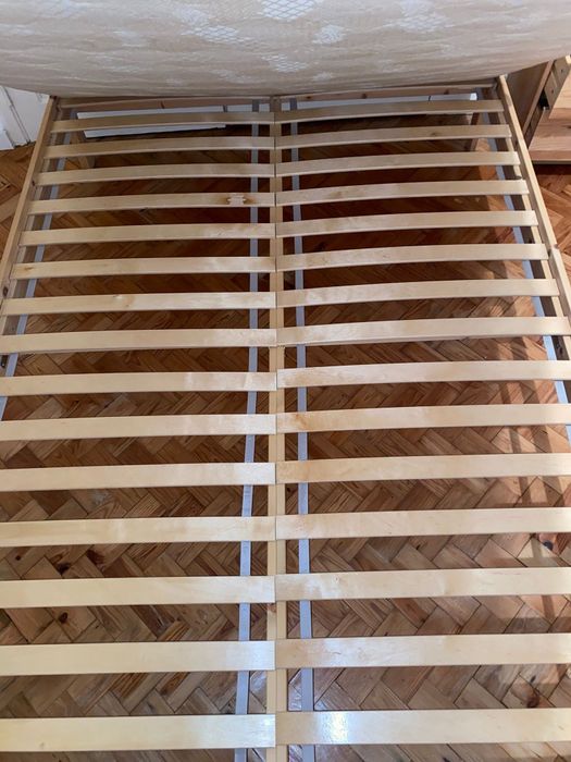 Cama de casal com colchão