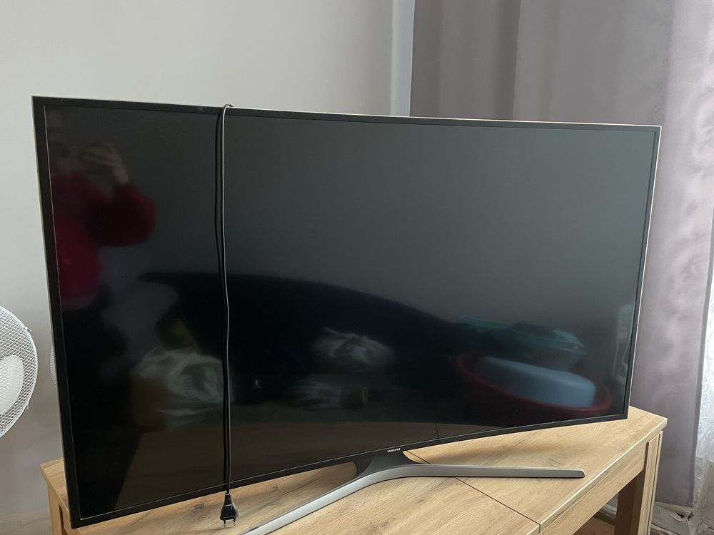 Telewizor Samsung UE55KU6100W - uszkodzona matryca