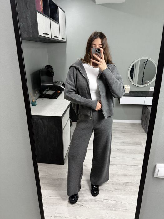 Трикотажний костюм жіночий