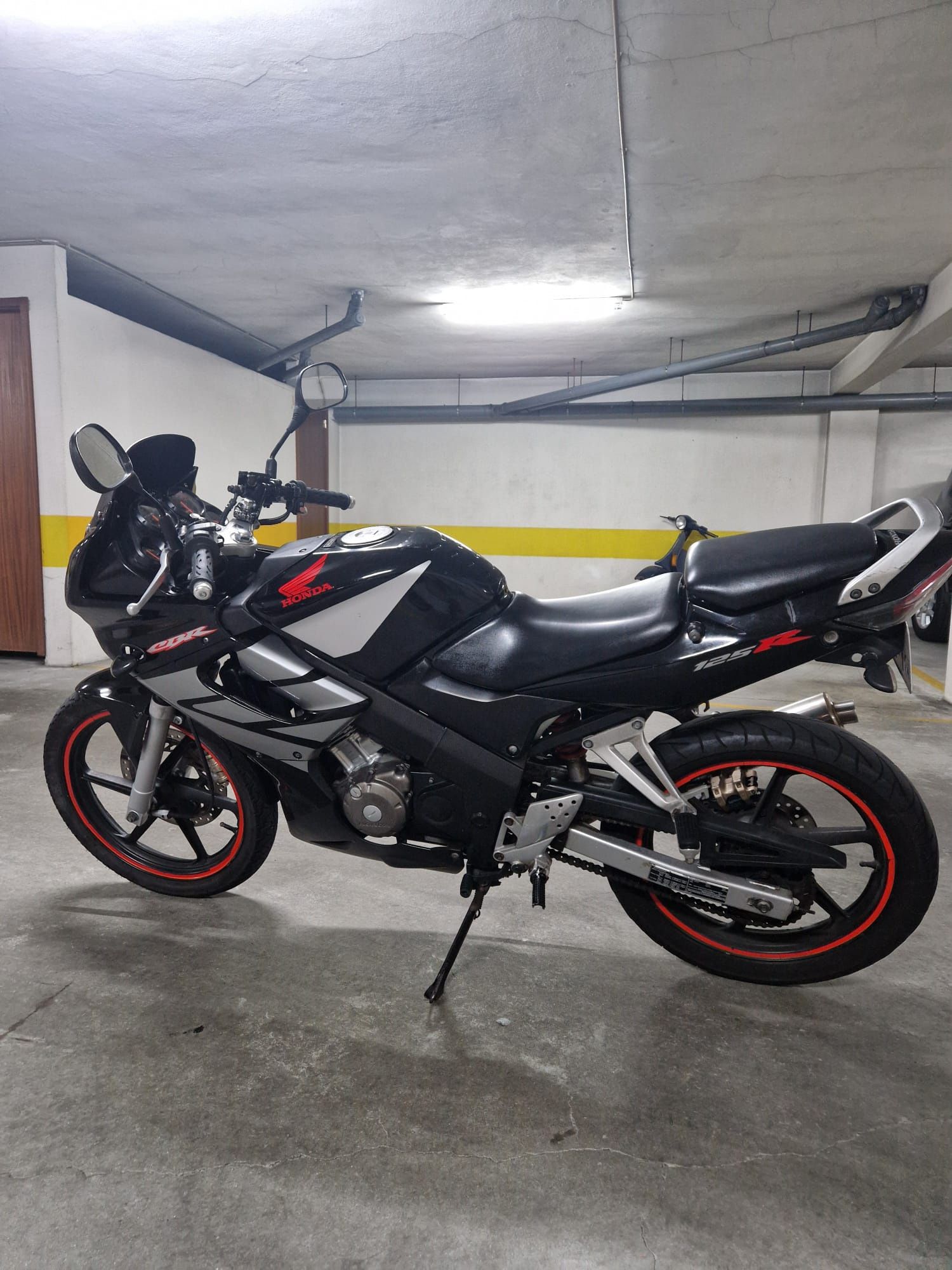 Vendo Honda CB 125 R