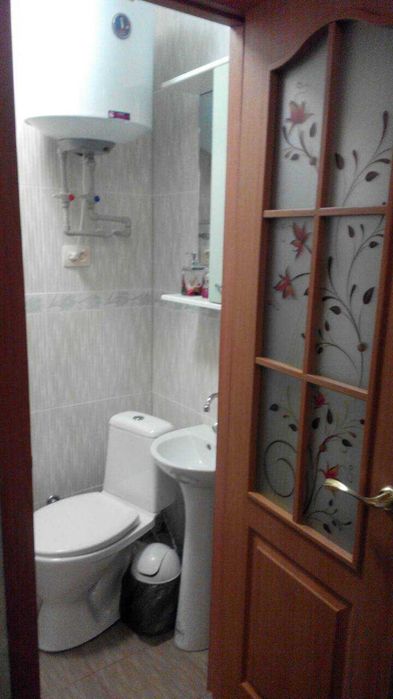 Продам смарт-квартиру Центр 7/9 кап.рем. 13500у.е.