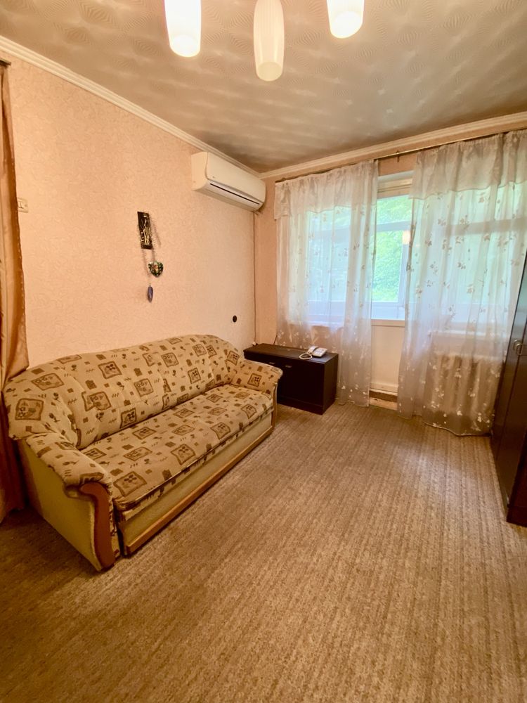 Сдам 2к.кв.пр.Богдана Хмельницкого ( начало)