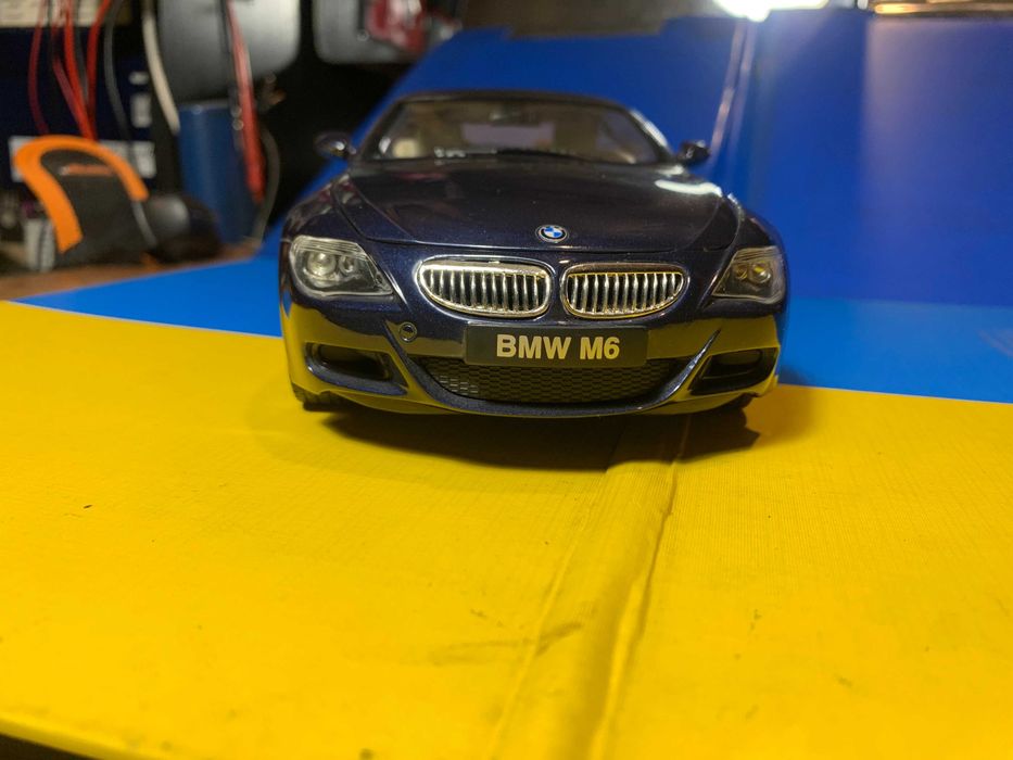 Модель автомобіля BMW M6  фірми JADI Model Craft, масштаб 1/18.