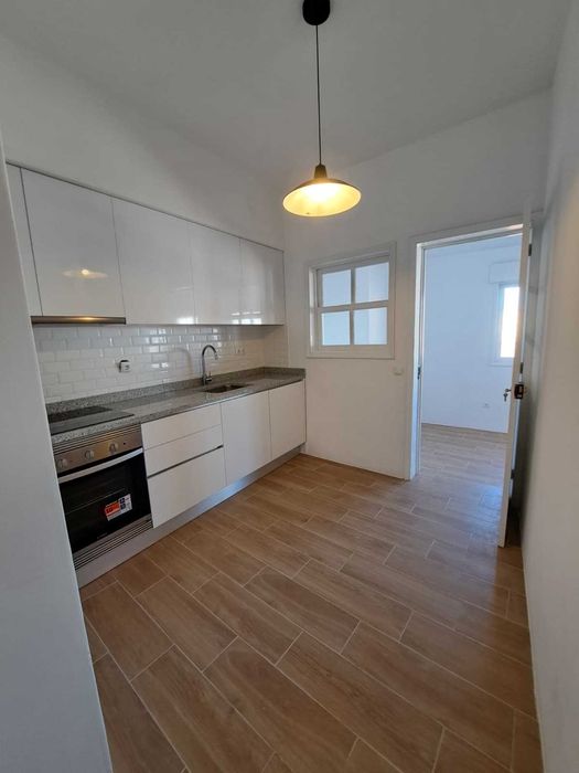 Apartamento T-2 na praia da Aguda, Arcozelo