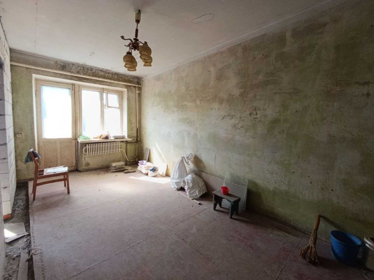 продам 2-х комнатную квартиру в г.Слобожанское