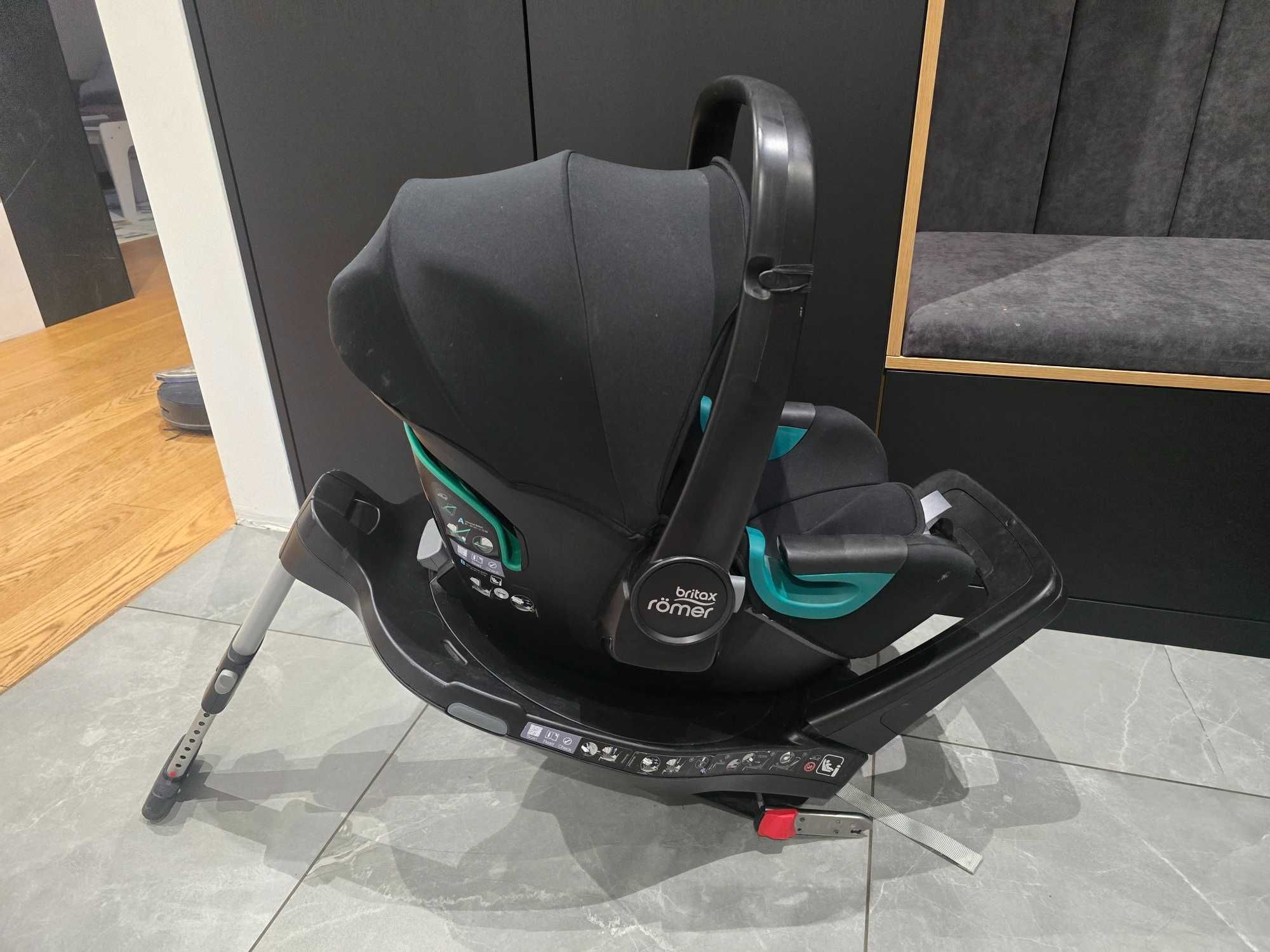 BRITAX ROMER Fotelik nosidełko + baza iso fix