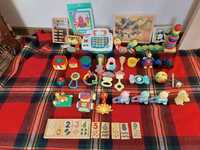 Много разных детских игрушек