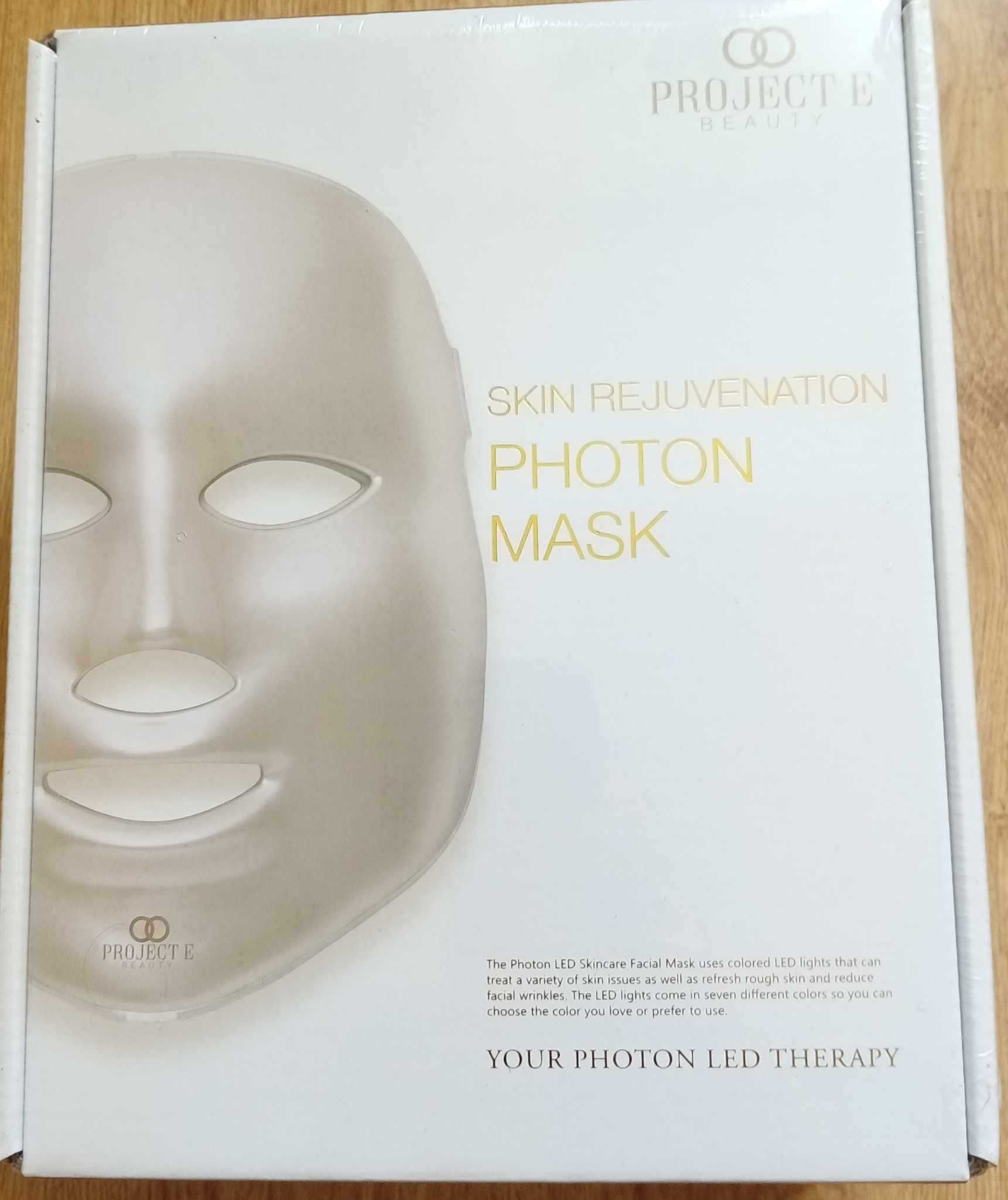 Project E Beauty. Maska LED do terapii fotonowej dla skóry twarzy.