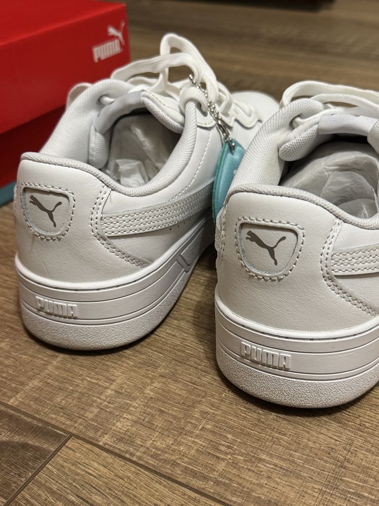 Кеди Puma нові ,37 розмір ,білого кольору