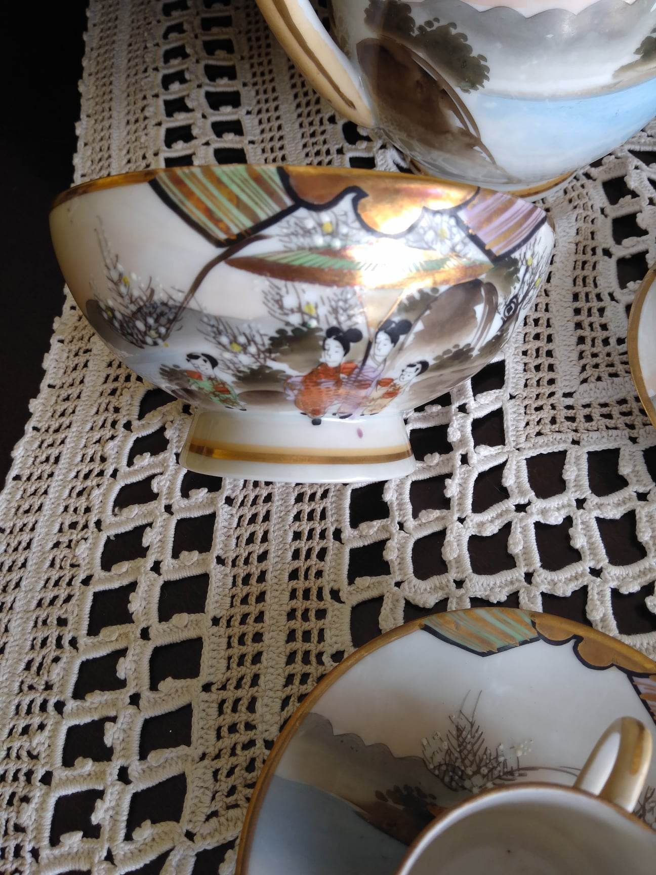 Serviço café 12 chavenas, muito vintage, casquinha, chines muito antig