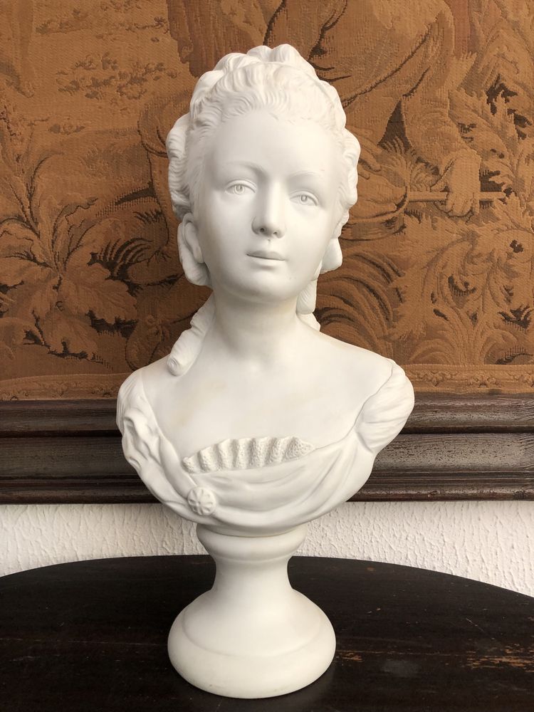 Busto de Dama em biscuit