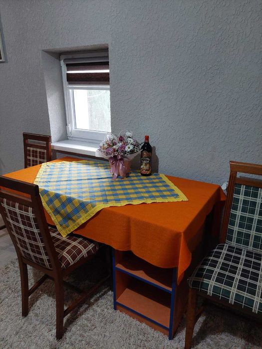 тепле житло подобово з терасою