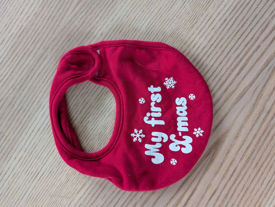 Śliniaczek czerwony Kappahl My First X-mas świąteczny