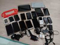 Conjunto com telemóveis, tabletes, carregadores e cabos