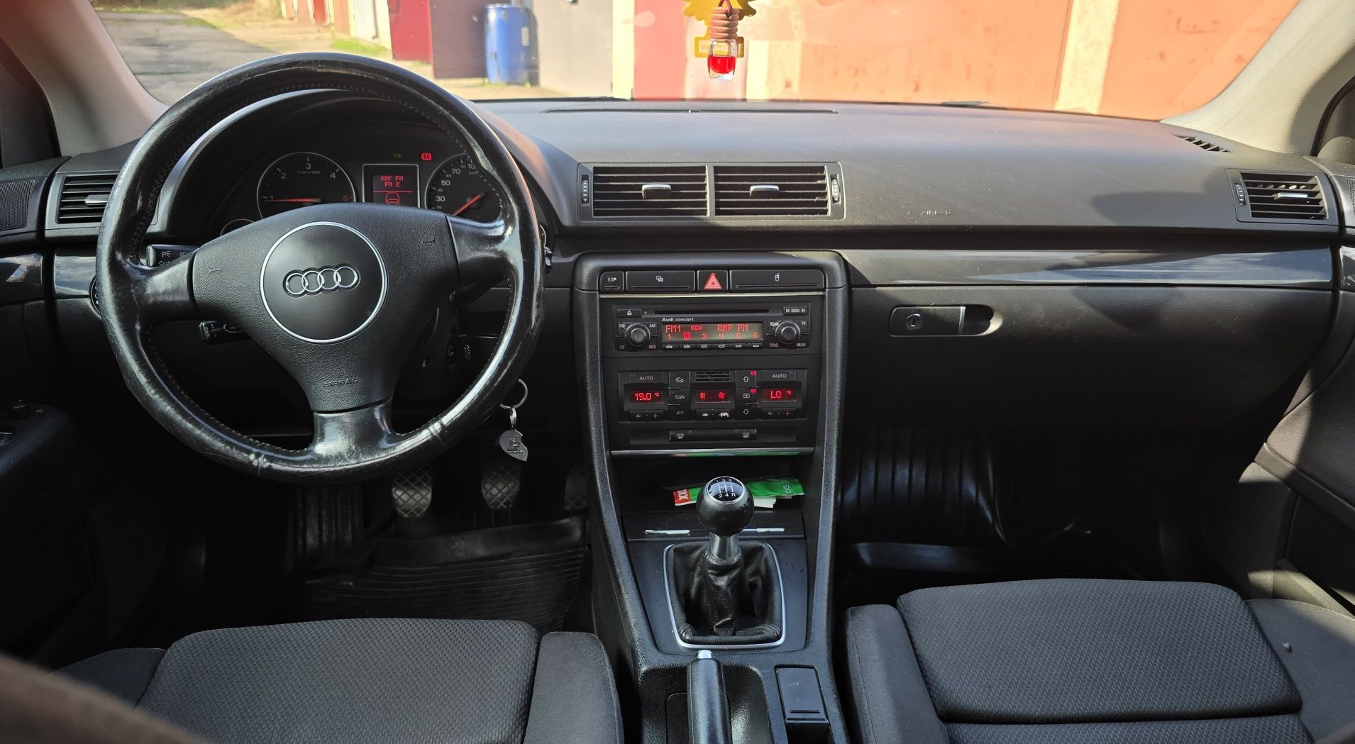 Audi A4 B6 2003r 1.9 TDI