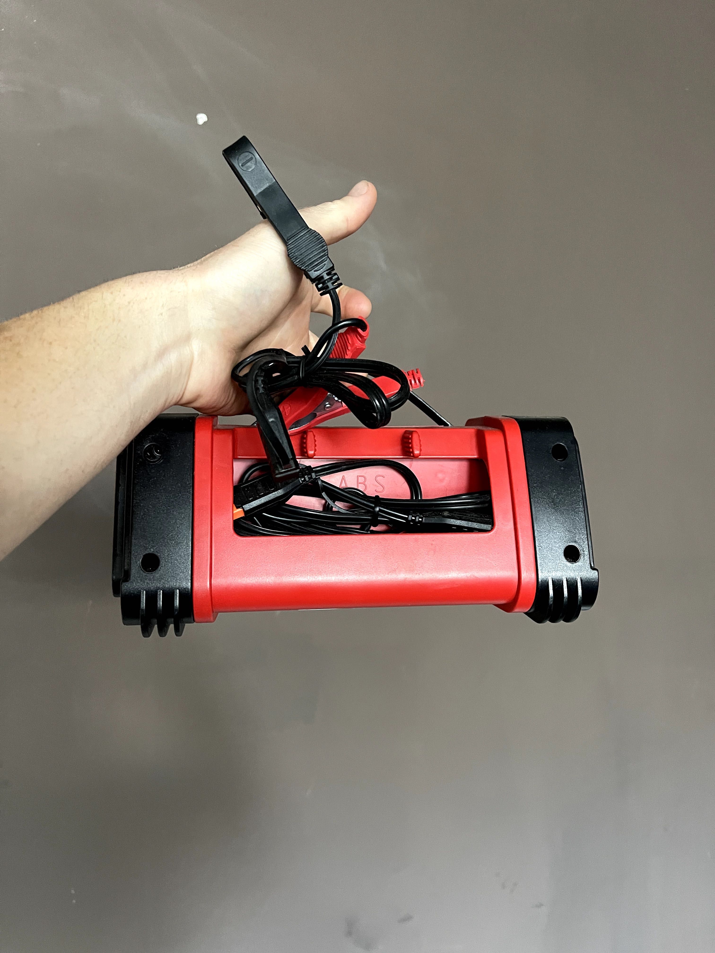 AEG Prostownik Automatyczny z Mikroprocesorem AEG LT20 12/24V, 20A