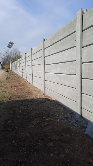 Betonowe ogrodzenia
