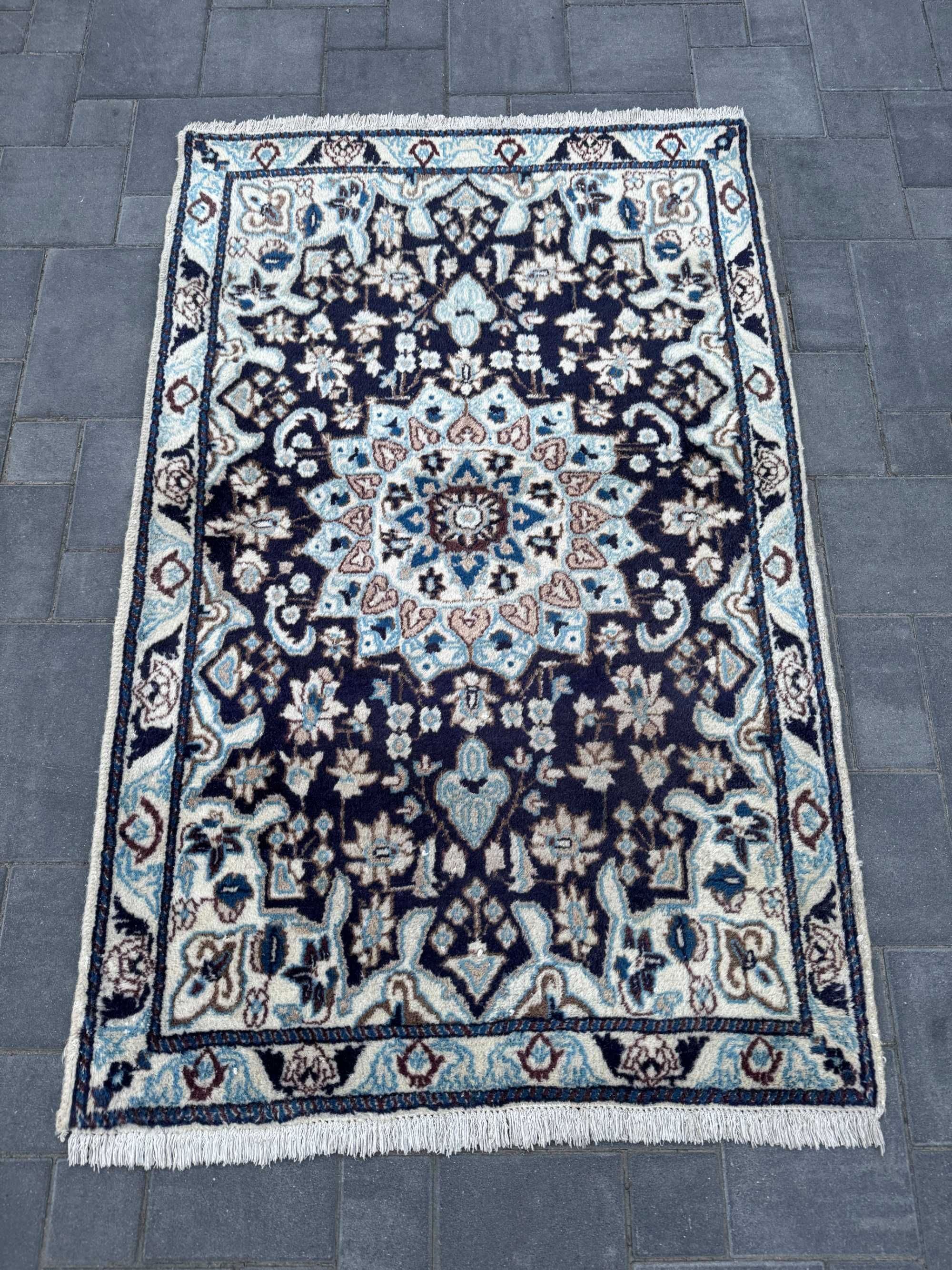 Nain Perski Dywan Ręcznie Tkany Wełniany Iran 144x89