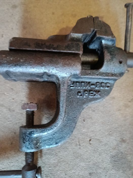 Тиски/лещата  СССР б/у