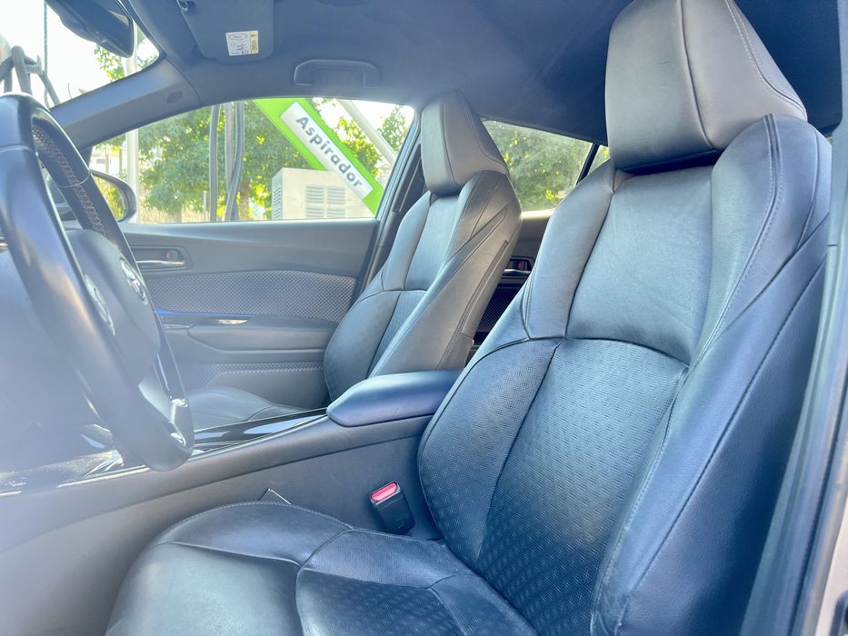 Toyota C-HR 1.8 Hybrid Luxury pack Full extras
