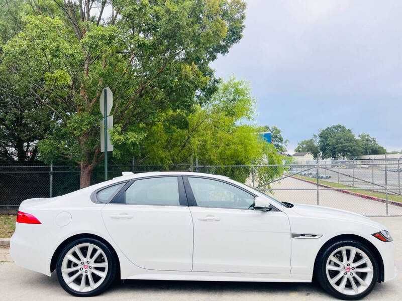 2016  Jaguar  XF