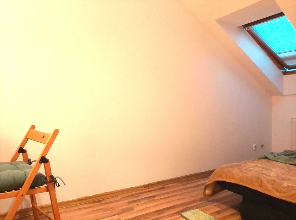 Przestronny pokój 2 min. pieszo do metra Bemowo