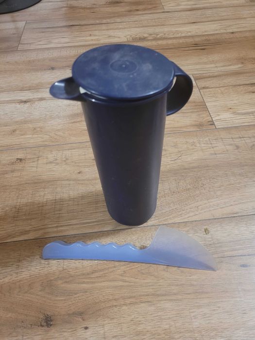 Zestaw starych naczyń Tupperware