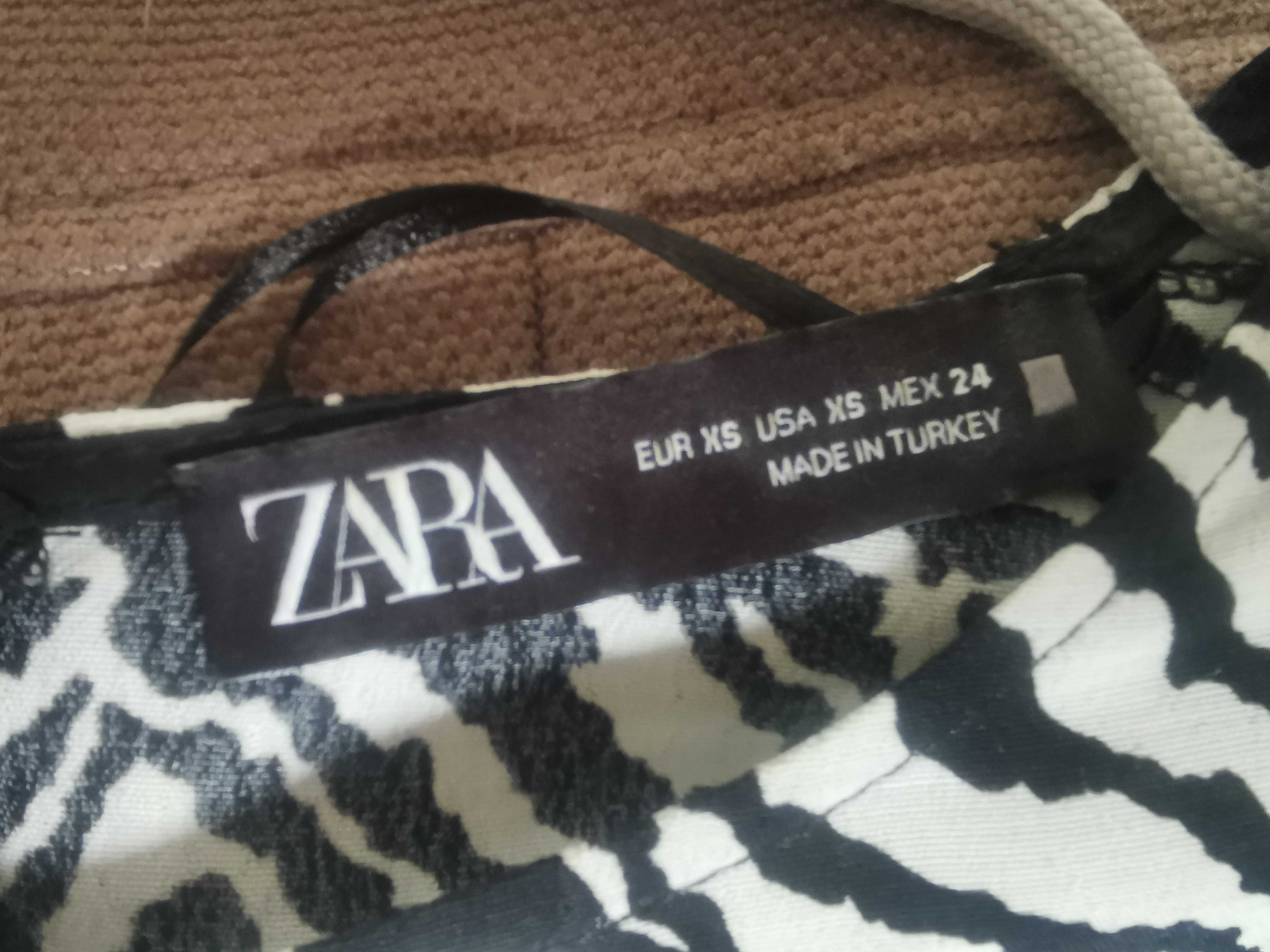 Sukienka Zebra marki Zara rozmiar XS