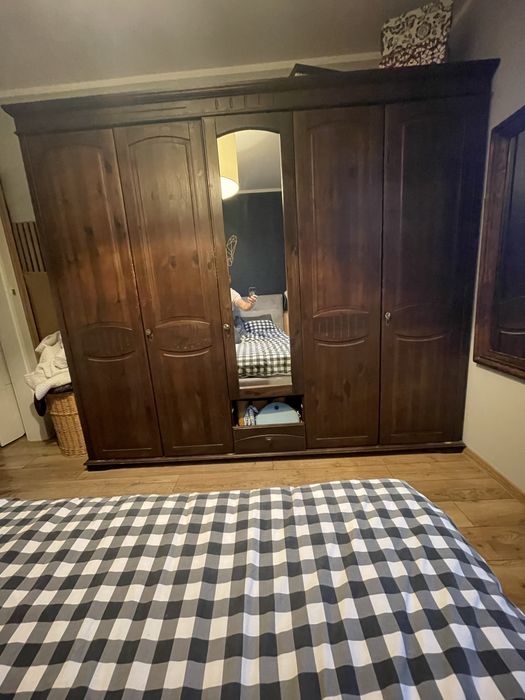 Szafa podwójna dreniana z lusterm