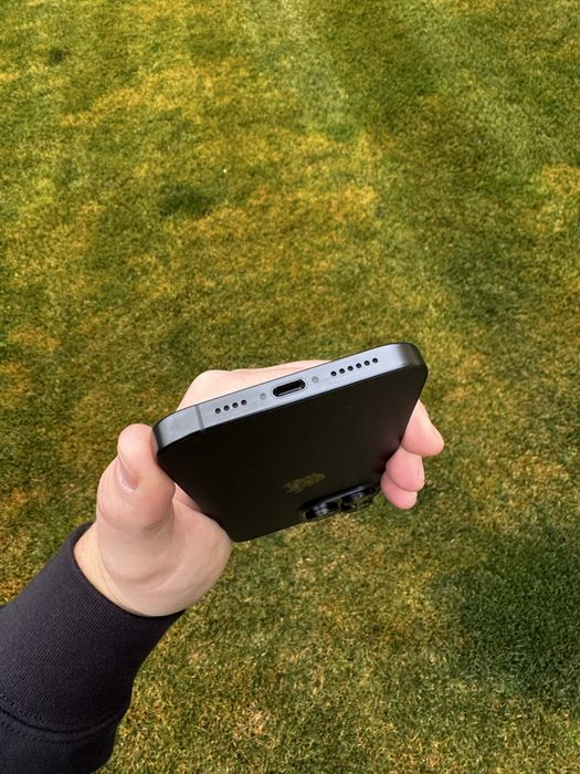 iPhone 16 pro max 256 gb