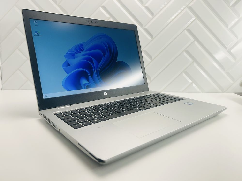 Super Szybki Duzy Laptop Hp 650 G5 i5-8gen 8 Gb/ 256 Gb SSD