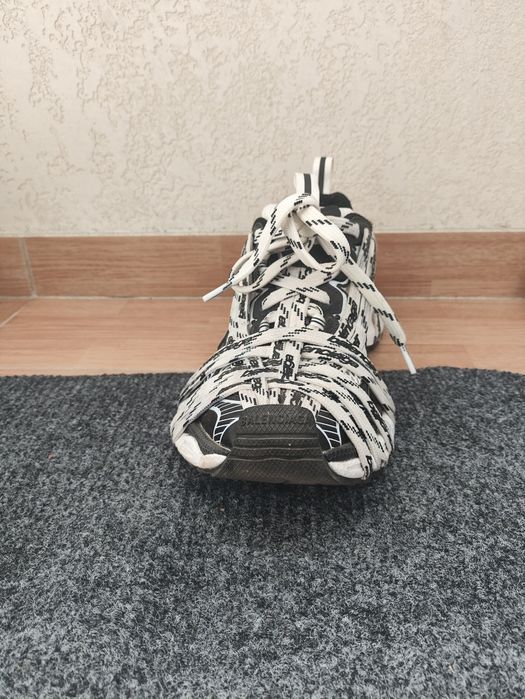 Balenciaga extreame lace3 xl