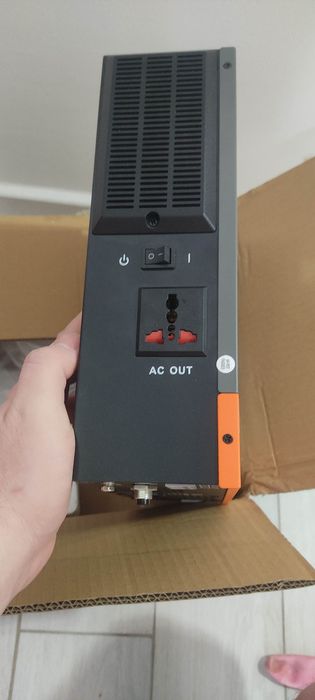 Гибридный инвертор 24 v на 3200 Watt и 4200Watt