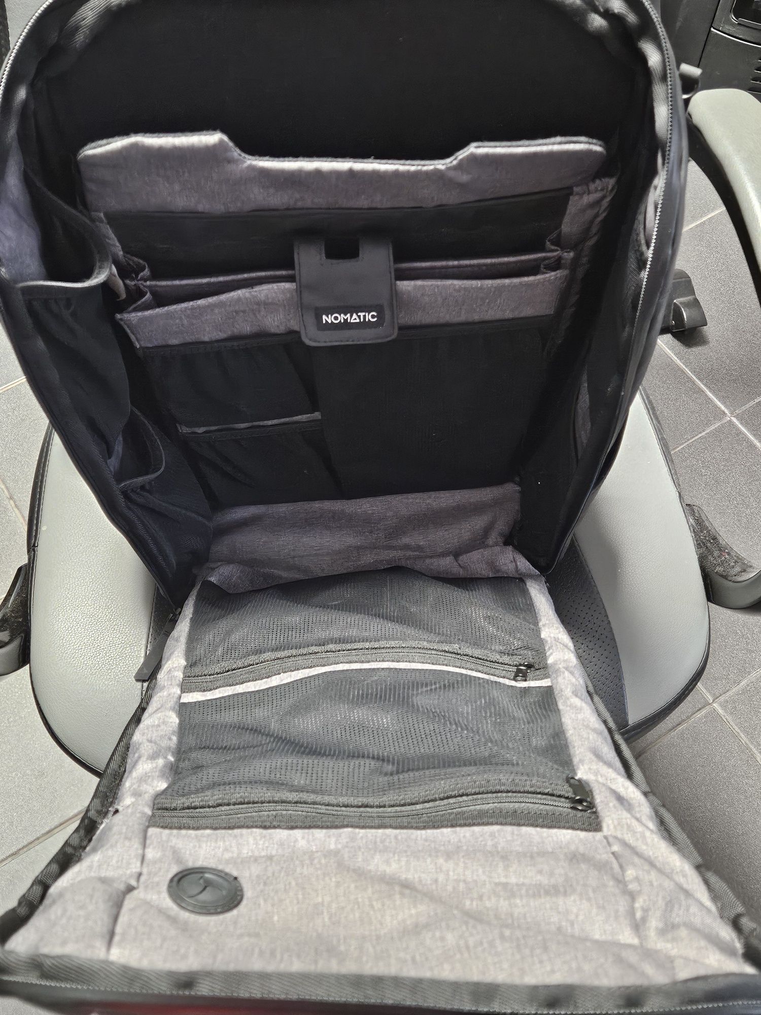Plecak Nomatic  Backpack 20-23l OKAZJA idealny stan