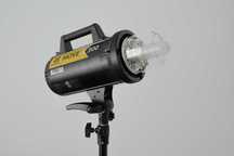 Lampa błyskowa studyjna Quadralite Move X300