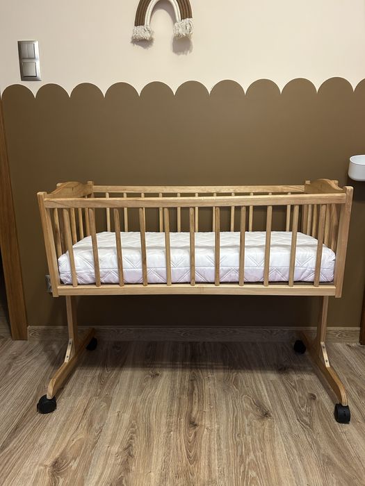 Łóżeczko, kołyska drewniana z baldachimem 40x90